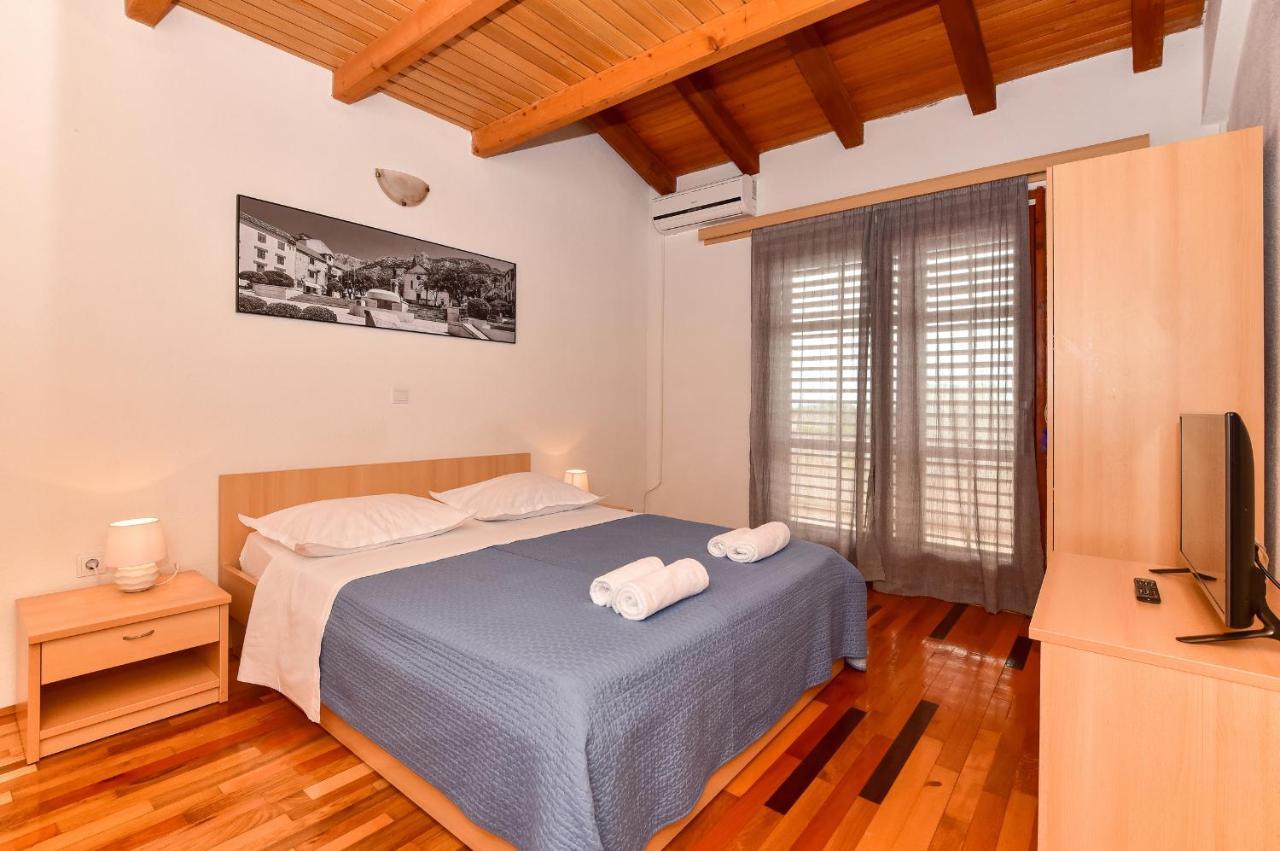 Mate Apartman
